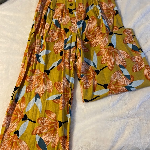 Pants - Picture 2 of 2